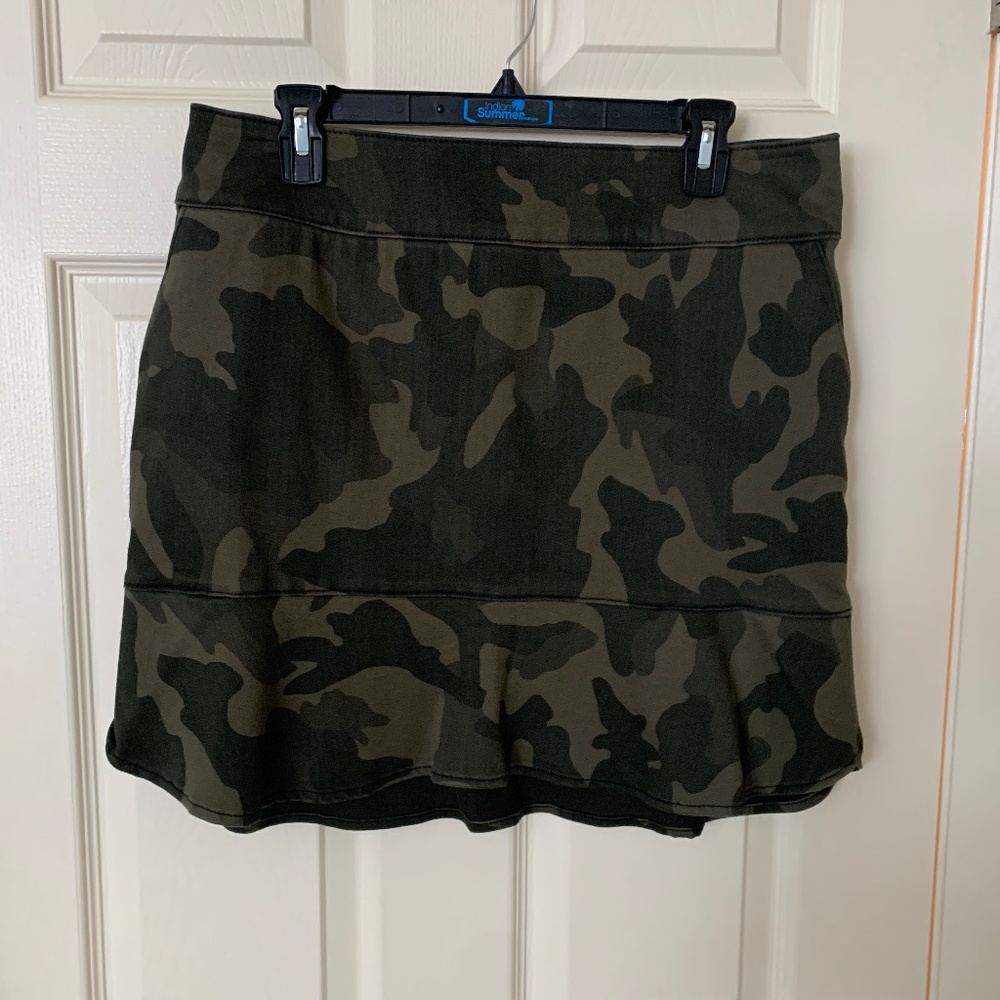 White House Black Market Camo Flounce Skirt - NWT